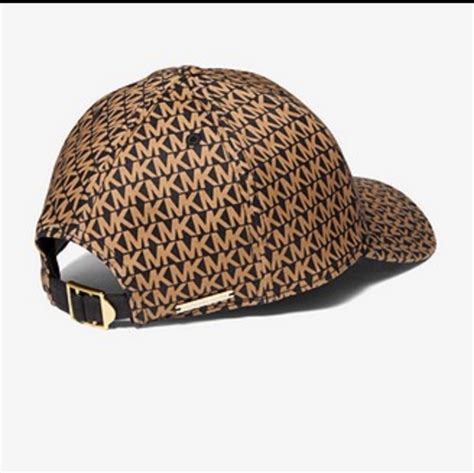 michael kors women's hat.